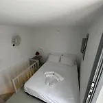 Nikolettas House Apartamento