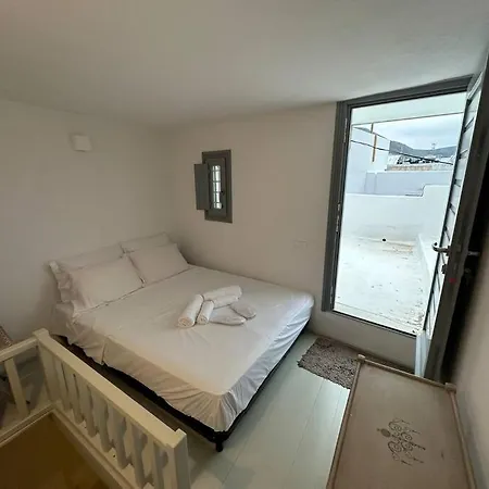 Apartman Nikolettas House *