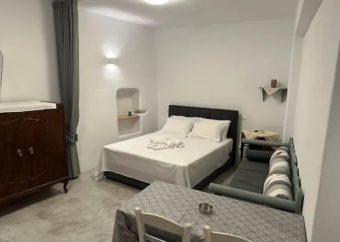 Nikolettas House Lägenhet Páros